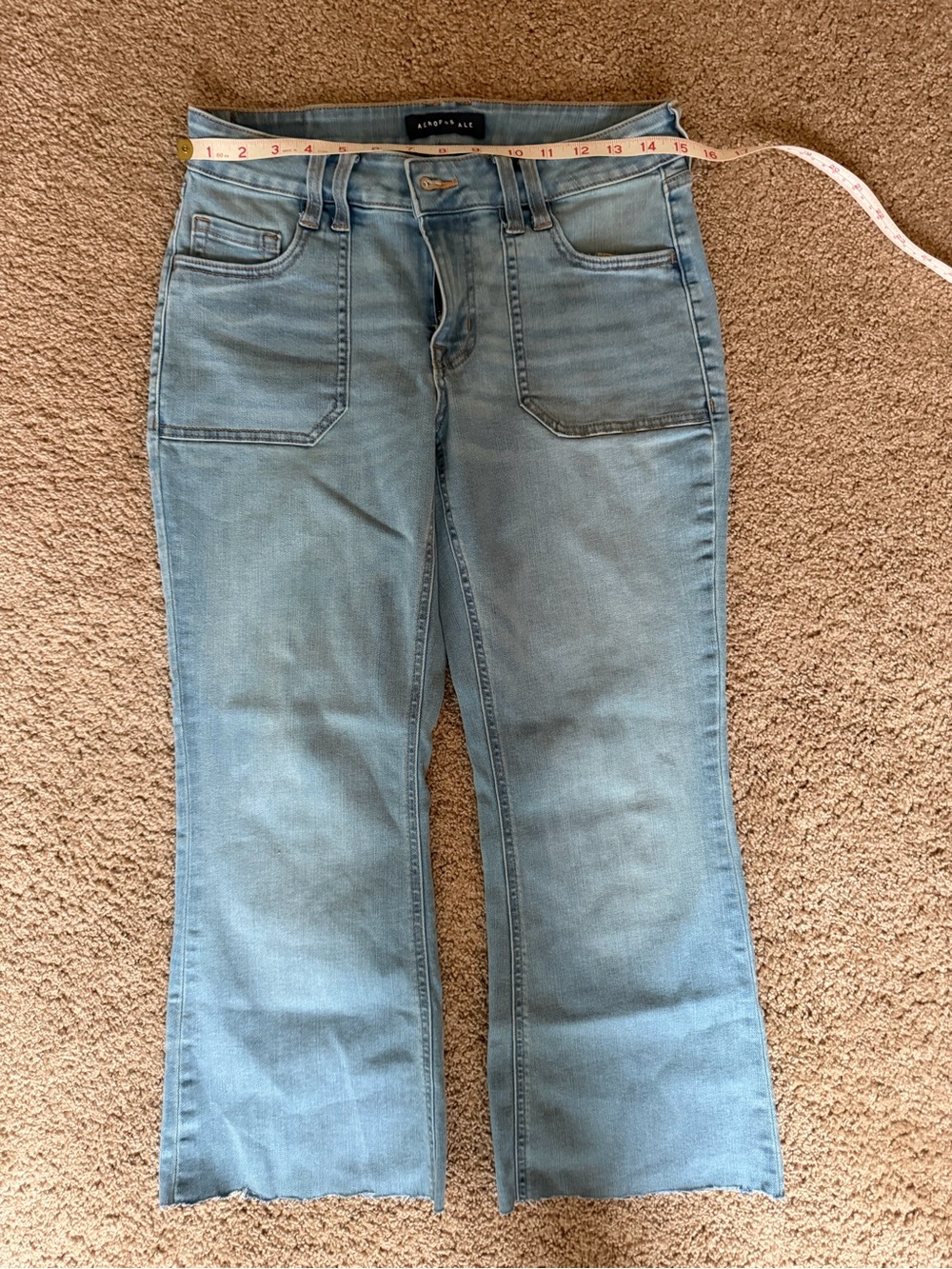 Aeropostale Light Wash Capri Jean